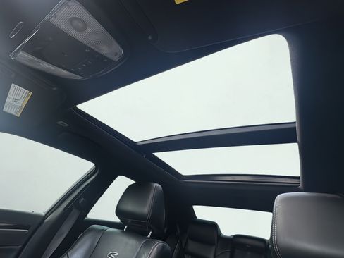 Used 2022 Chrysler 300 S RWD image 17