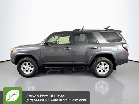 Used 2019 Toyota 4Runner SR5 AWD/4WD image 6