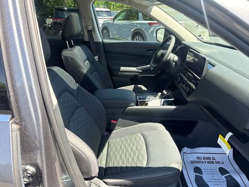 New 2026 Nissan Pathfinder SV FWD image 30