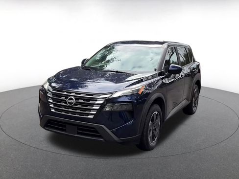 Used 2025 Nissan Rogue SV image 11