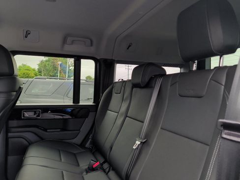 Used 2024 INEOS Grenadier AWD/4WD image 32