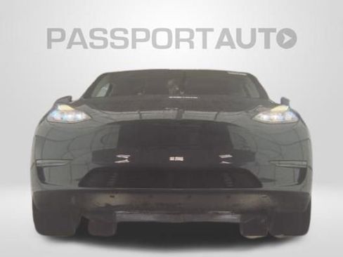 Used 2024 Tesla Model Y Long Range image 3
