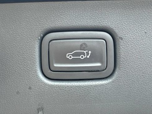 Used 2024 Hyundai Kona Limited AWD/4WD image 19