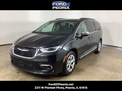 Used 2022 Chrysler Pacifica Limited