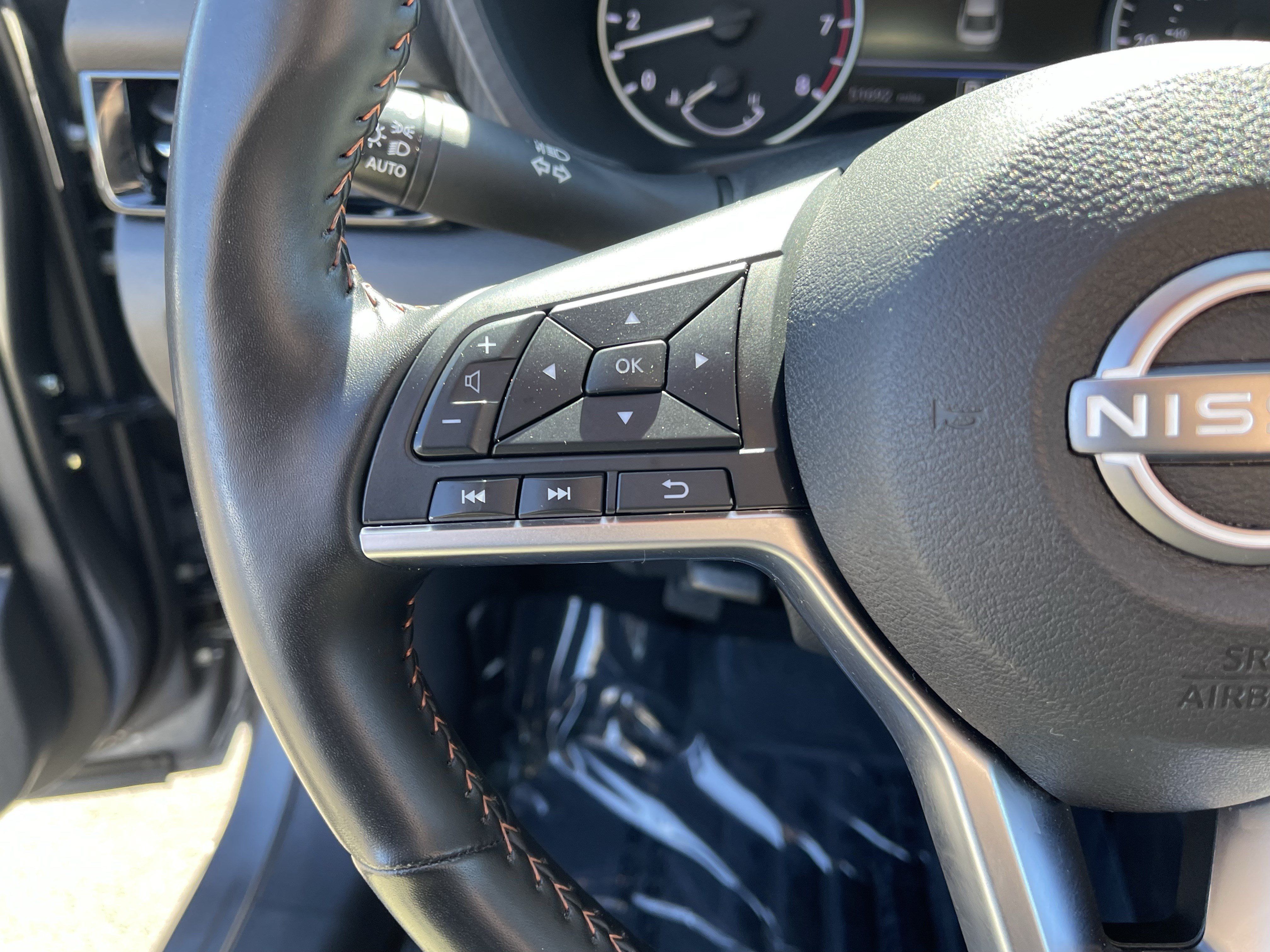 Used 2025 Nissan Sentra SR FWD image 20