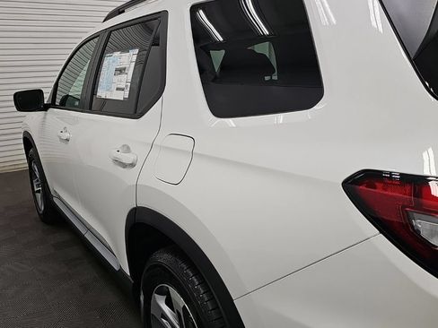 New 2026 Honda Pilot EX-L image 6