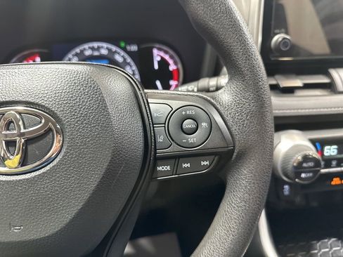 Used 2024 Toyota RAV4 XLE image 25