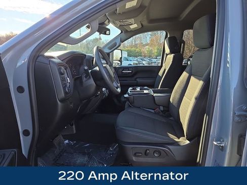 Used 2024 Chevrolet Silverado 2500 Custom w/ Custom Value Package image 18