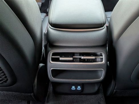 New 2026 Genesis GV70 2.5T image 27