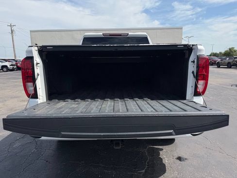 Used 2020 GMC Sierra 1500 Elevation w/ Elevation Value Package AWD/4WD image 18