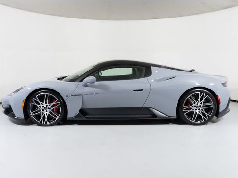 Used 2023 Maserati MC20 Coupe RWD image 3