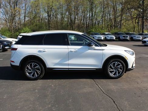 Used 2023 Lincoln Corsair AWD w/ Equipment Group 101A image 2