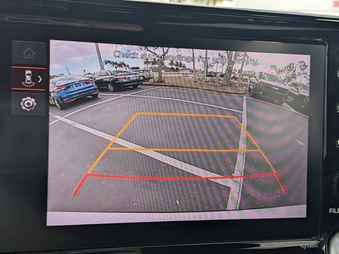 Certified 2023 Kia Sorento LX image 23