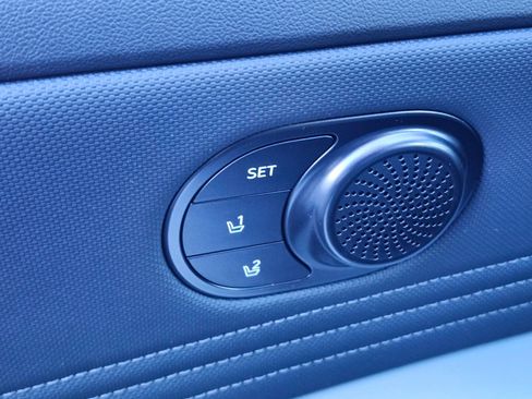 New 2026 Hyundai Elantra Limited FWD image 18