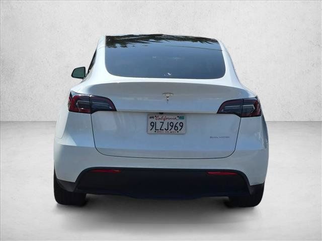 Used 2024 Tesla Model Y Long Range AWD/4WD image 6