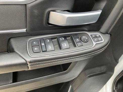 Used 2024 RAM 2500 Big Horn w/ Safety Group image 11