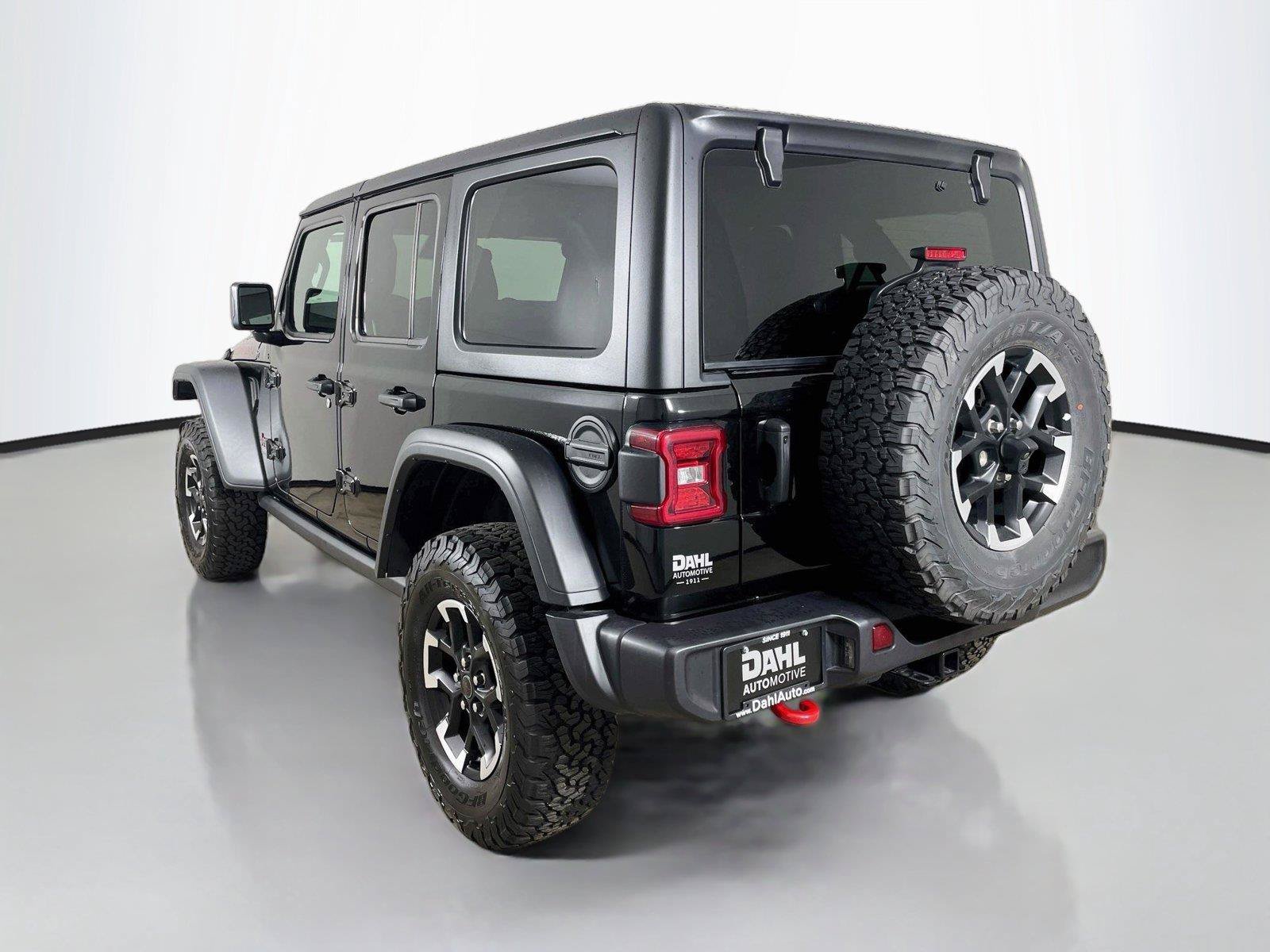 Used 2026 Jeep Wrangler Unlimited Rubicon AWD/4WD image 10