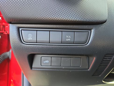 Used 2024 MAZDA CX-50 AWD 2.5 S w/ Preferred Package image 16