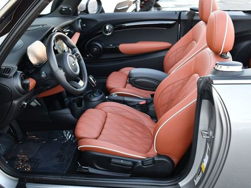 Used 2023 MINI Cooper S image 59