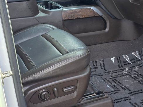 Used 2021 GMC Sierra 3500 Denali w/ Technology Package image 7