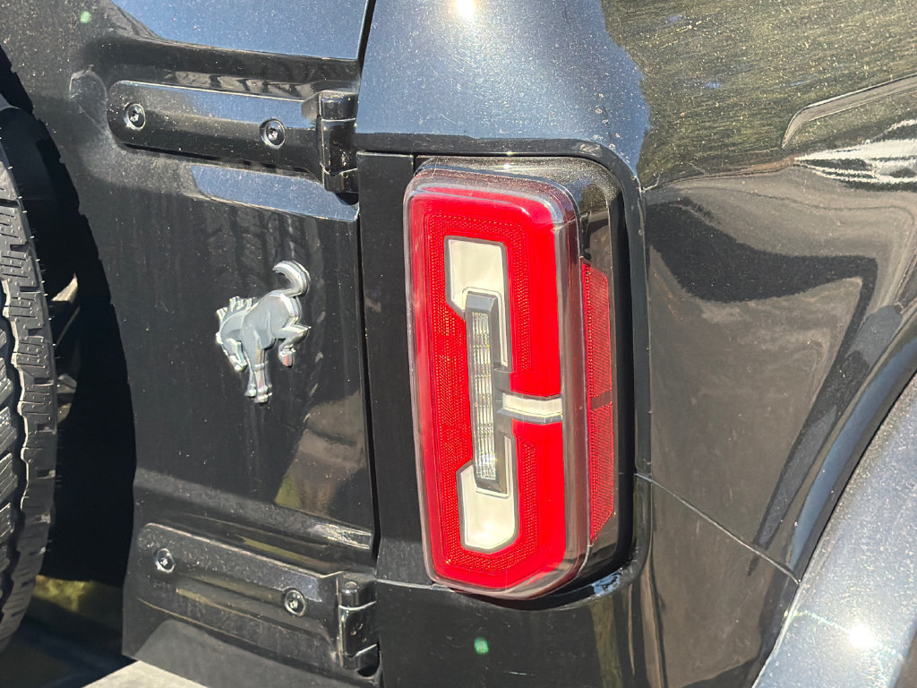 Used 2023 Ford Bronco Outer Banks AWD/4WD image 11