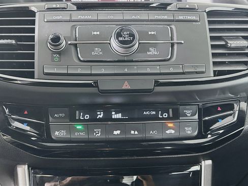Used 2017 Honda Accord Sport Special Edition image 22