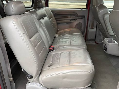 Used 2004 Ford Excursion XLT image 13