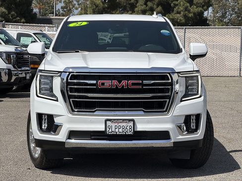 Used 2024 GMC Yukon SLT RWD image 2