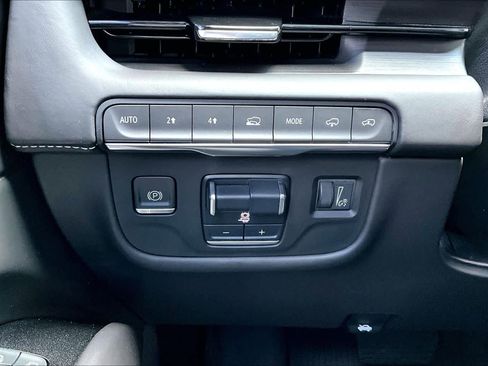 Used 2023 Cadillac Escalade Sport Platinum image 33