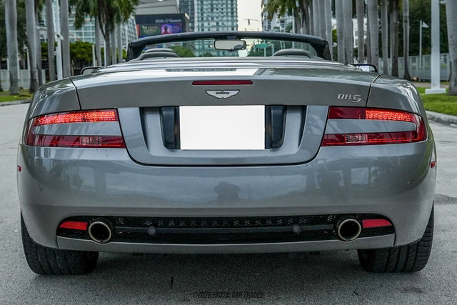 Used 2006 Aston Martin DB9 Volante RWD image 5