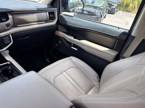 Used 2024 Ford Expedition Max Limited RWD image 27