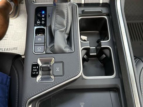 Used 2026 Lexus GX 550 AWD/4WD image 21