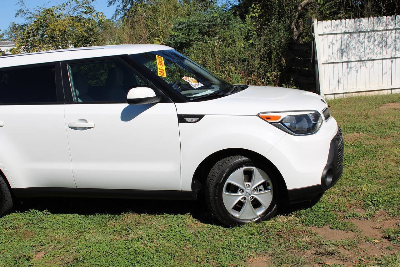 Used 2014 Kia Soul FWD image 4