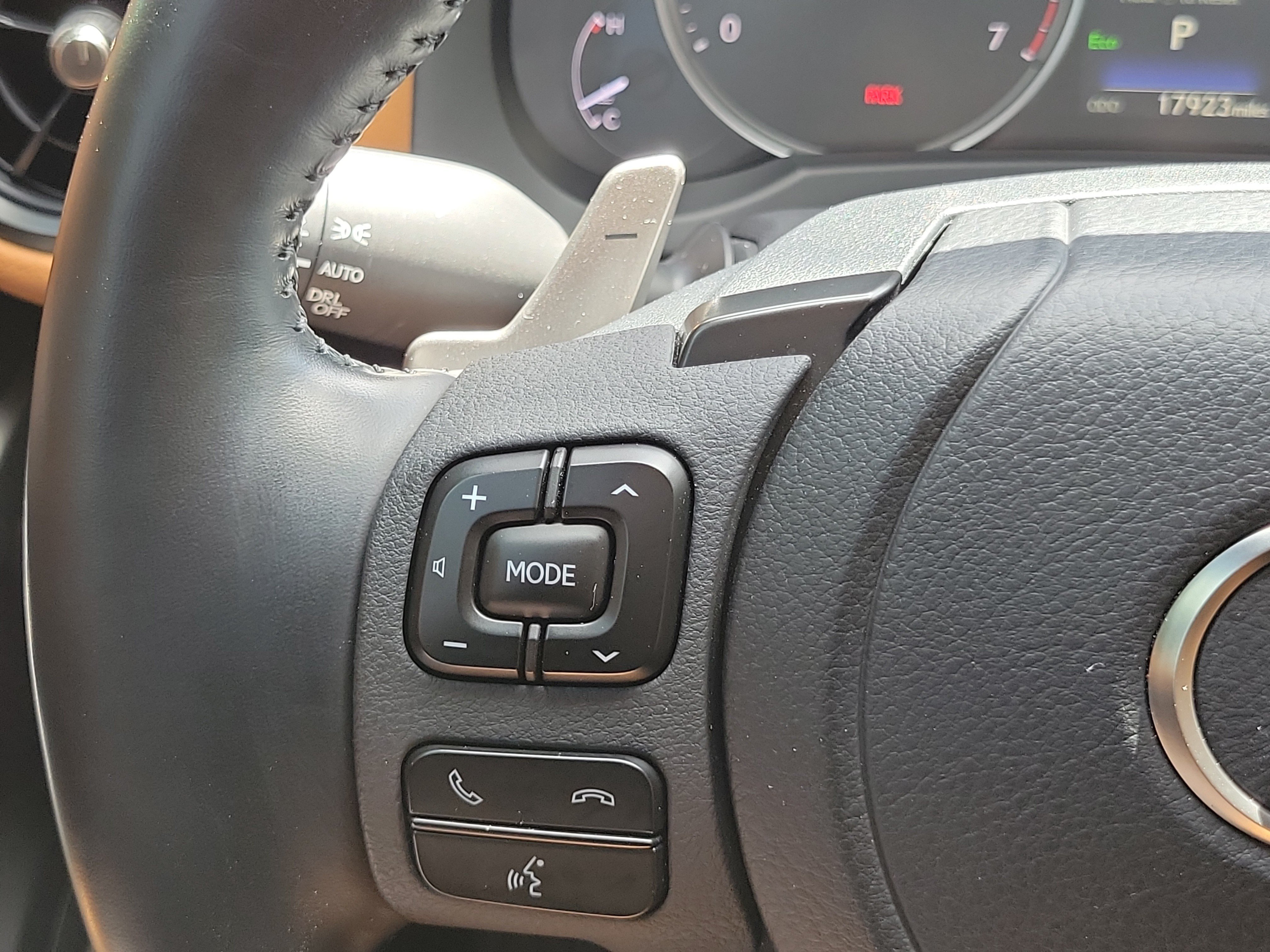 Used 2024 Lexus IS 300 w/ Comfort Package RWD image 26