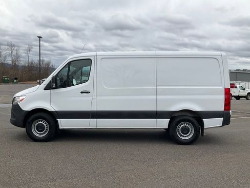 Used 2021 Mercedes-Benz Sprinter 144 Cargo image 26
