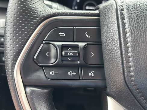 Used 2025 Toyota 4Runner TRD Off-Road AWD/4WD image 18