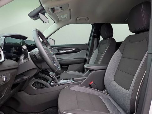 Certified 2025 Chevrolet TrailBlazer LT w/ LT Cold Weather Package FWD image 16