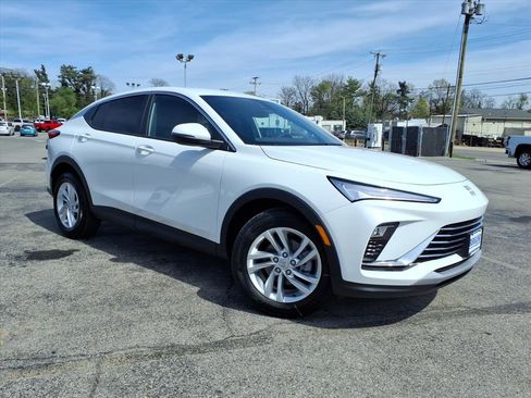 New 2026 Buick Envista Preferred image 2