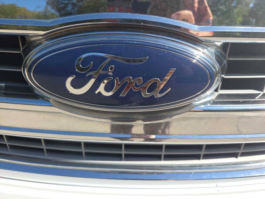 Used 2013 Ford F150 XLT w/ XLT Chrome Pkg AWD/4WD image 10