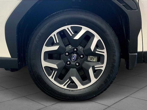 Certified 2025 Subaru Forester image 10