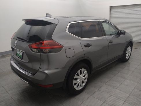 Used 2018 Nissan Rogue S FWD image 9