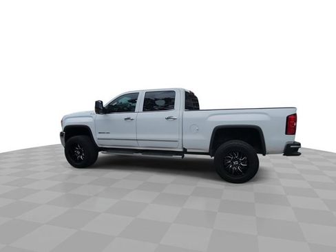 Used 2018 GMC Sierra 2500 SLT w/ Duramax Plus Package AWD/4WD image 6