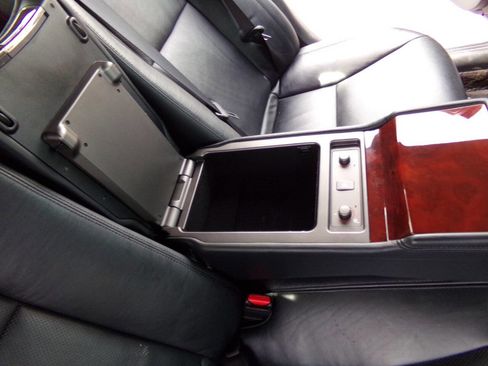 Used 2010 Lexus LS 460 AWD image 21