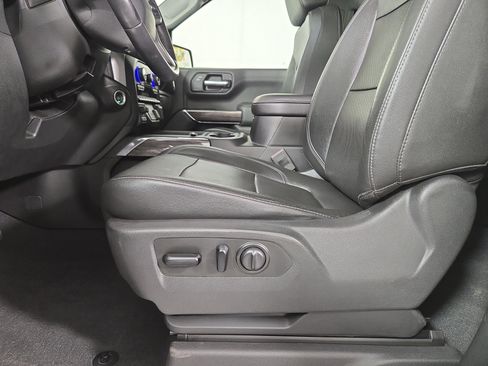 Used 2019 Chevrolet Silverado 1500 LTZ w/ LTZ Premium Package AWD/4WD image 32