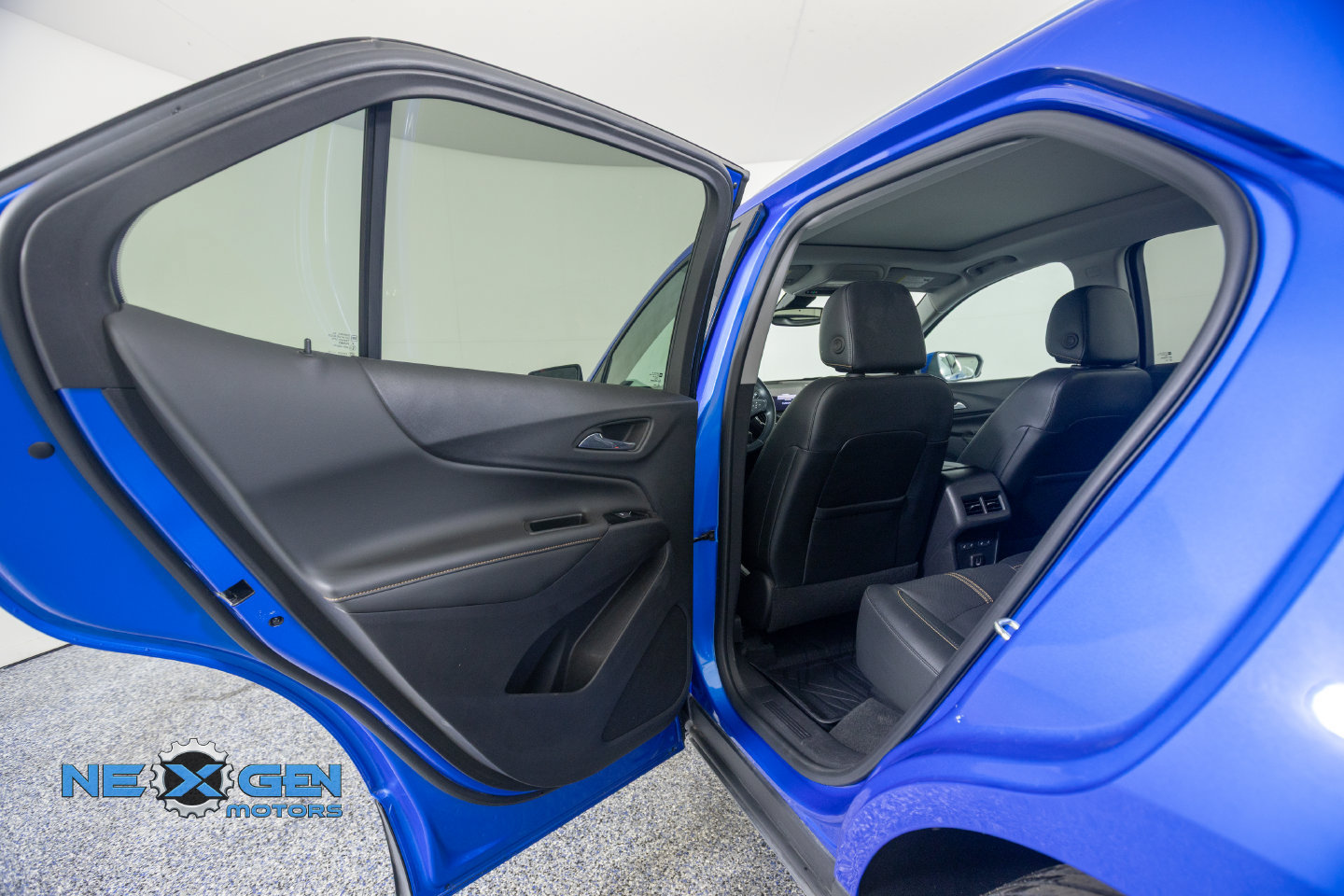 Used 2024 Chevrolet Equinox Premier AWD/4WD image 26