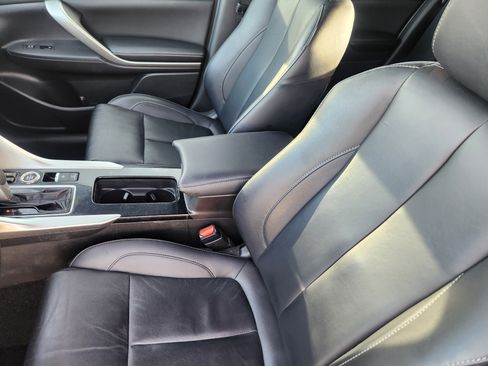 Used 2023 Mitsubishi Eclipse Cross SEL image 9