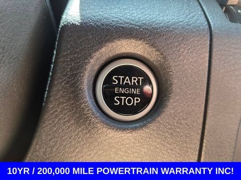 Used 2025 Nissan Frontier PRO-4X w/ Pro Convenience Package AWD/4WD image 33