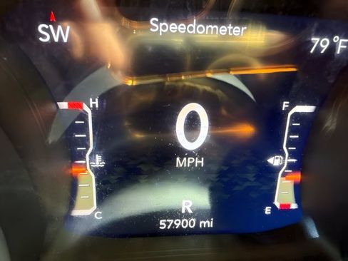 Used 2018 Jeep Wrangler Unlimited Rubicon w/ Dual Top Group AWD/4WD image 25