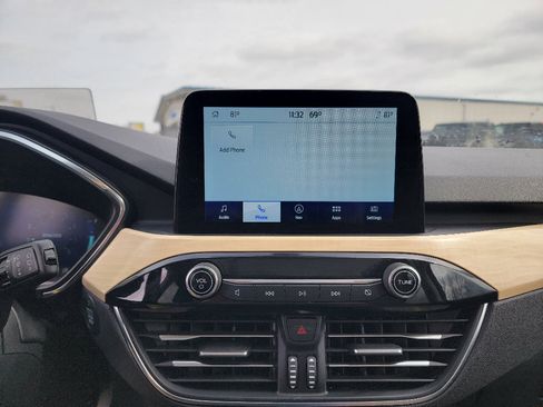 Used 2022 Ford Escape Titanium w/ Titanium Elite Package image 21