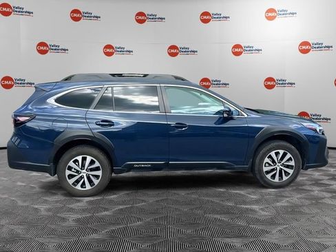 Certified 2025 Subaru Outback Premium AWD/4WD image 8